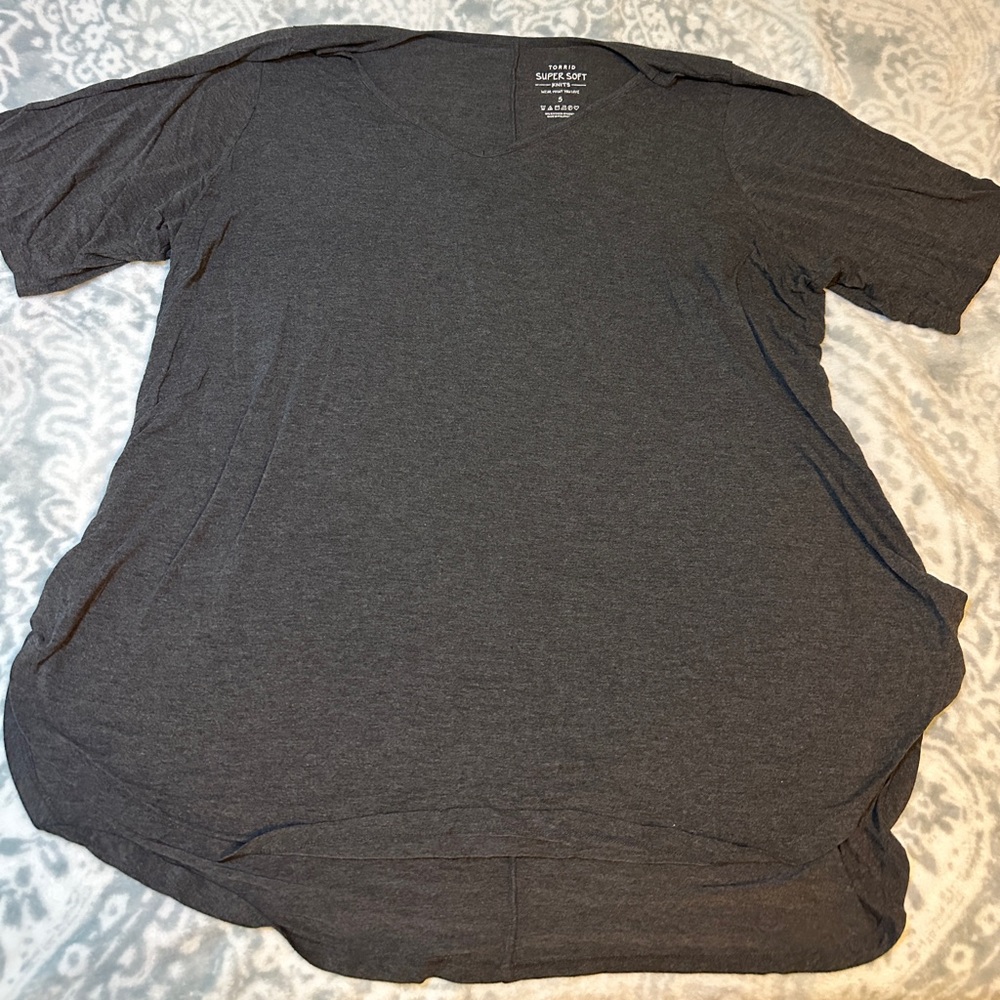 Torrid Charcoal Short Sleeve Tunic Tee